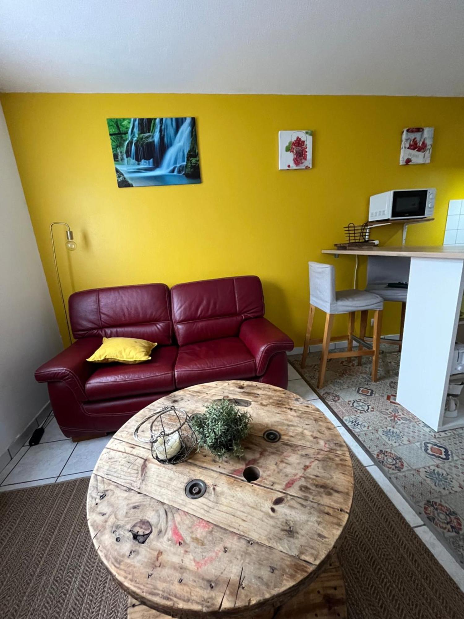 Appartement Les Salines à Montmorot Extérieur photo